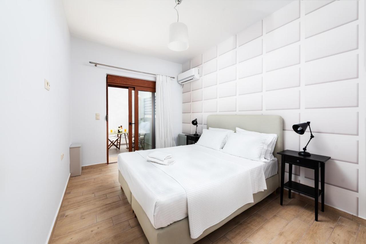 Ritas Modern In-City House Rhodes City エクステリア 写真